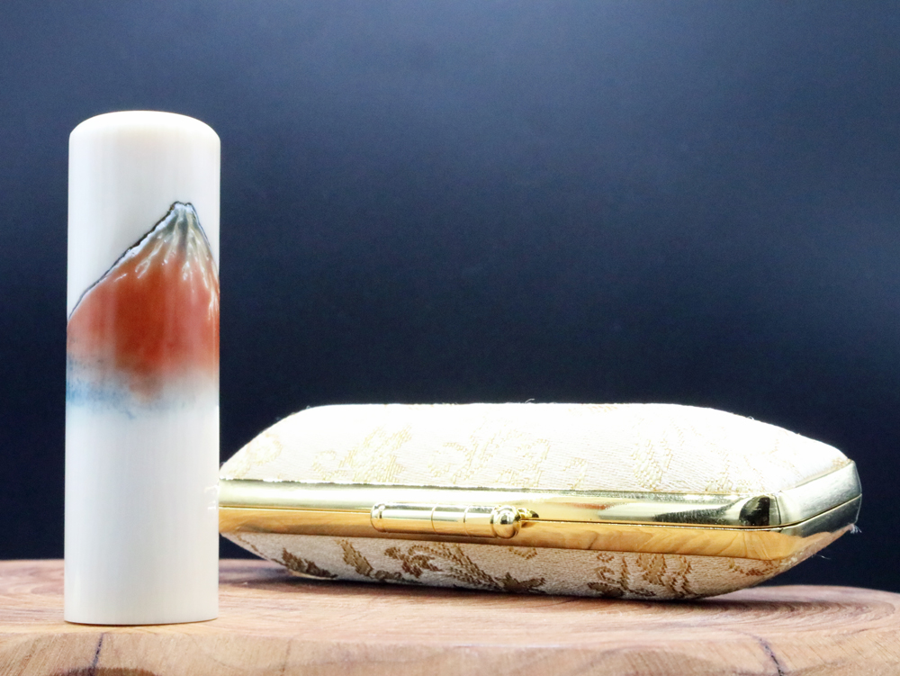 宝泉作「赤富士」彫刻入り象牙はんこ ¥1,320,000
